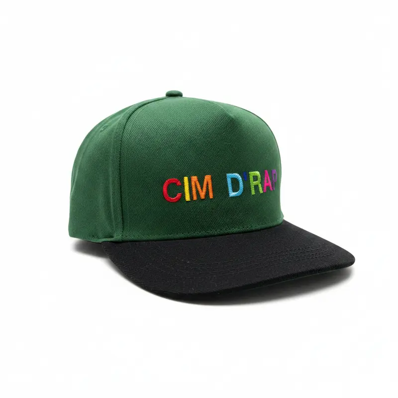 KOKOBO Cappellino Snapback "CIM D'RAP" - Verde e Nero Ricamo Multicolore Hip Hop