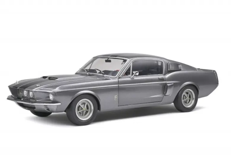 Modellino in scala 1/18 FORD MUSTANG GT 500 METALLIC GREY