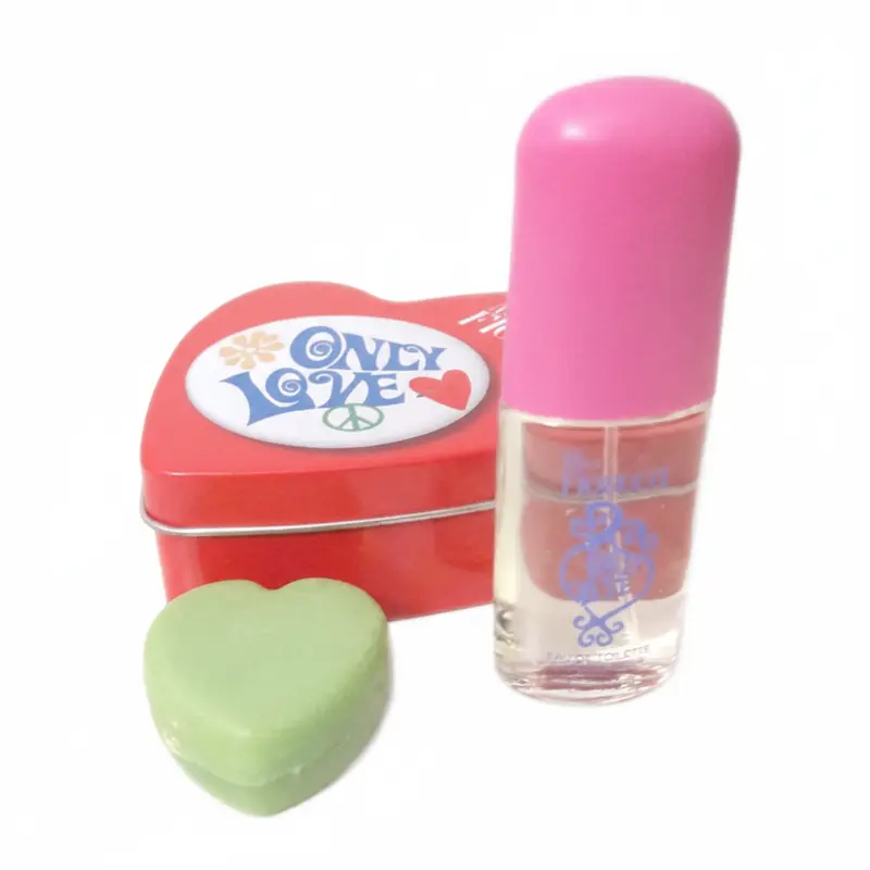 Only Love Coffret Regalo – Eau de Toilette + Saponetta a Cuore Confezione Donna